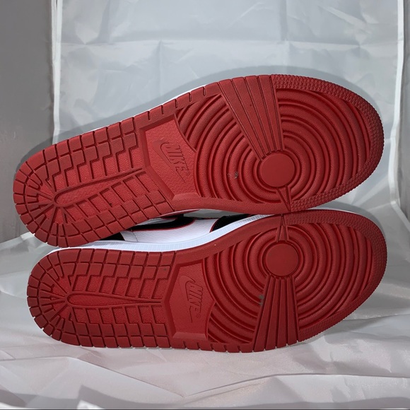 Air Jordan 1 ‘Bloodline’ Men’s size 10.5 - Picture 6 of 7